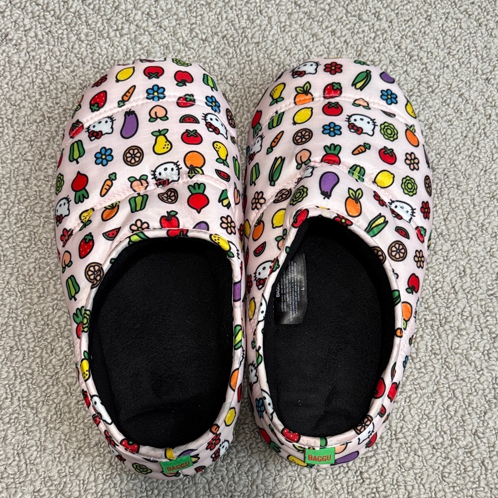 BAGGU Puffy Slippers in the "Hello Kitty Icons" print